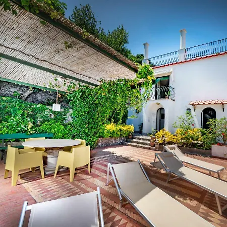 Villa Charming